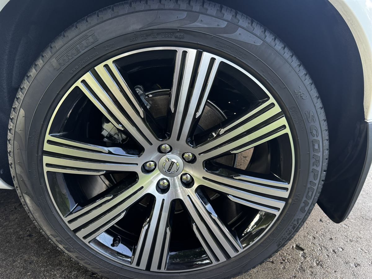 Alloy wheel and tire after decontamination and dressing